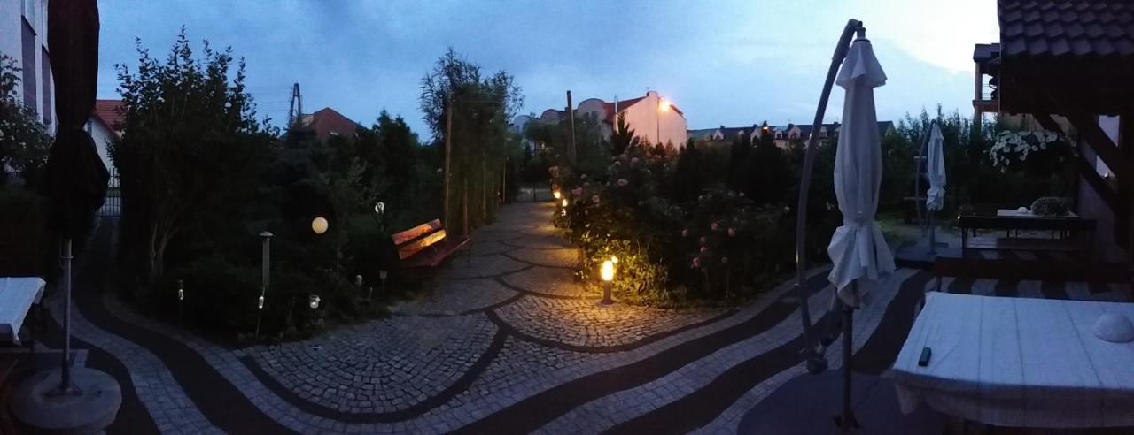 Na fali Pokoje Goscinne Łeba Esterno foto